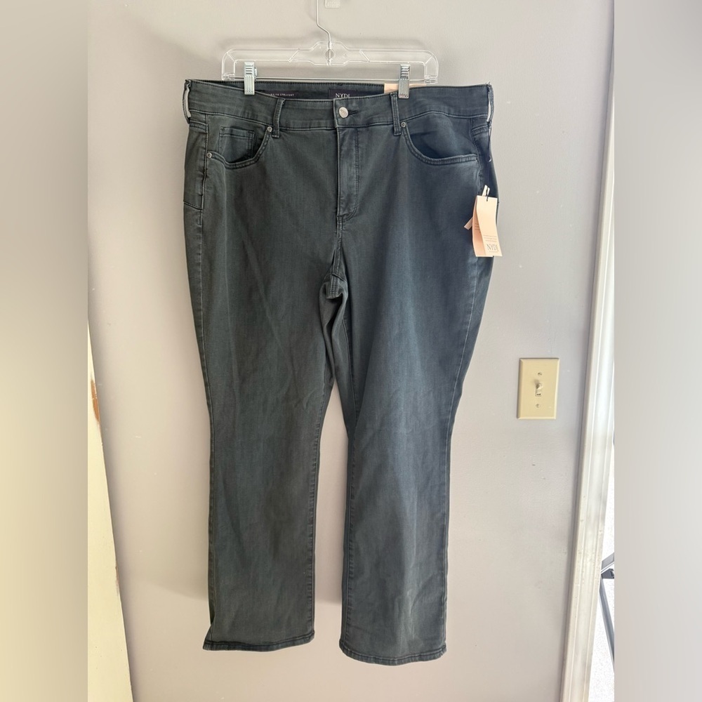 Not Your Daughters Jeans Marilyn Straight Cool Embrace Lift & Tuck Technology